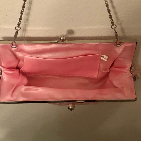 Sequins and beaded Pink clutch purse/handbag- with 2 size chain straps - Picture 2 of 5